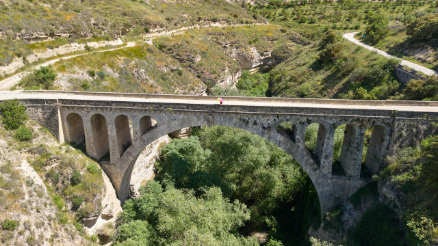 Puente del Río Cacín