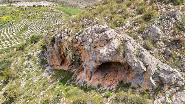 Cuevas Bermejas
